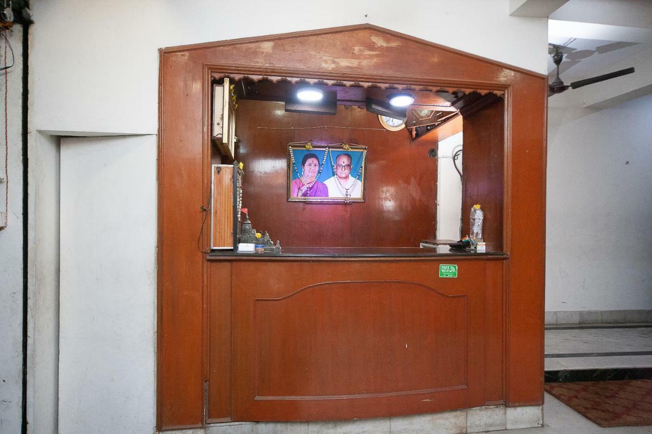 Spot On 38565 Hotel Surya Thiruvengadam St Chennai Dış mekan fotoğraf