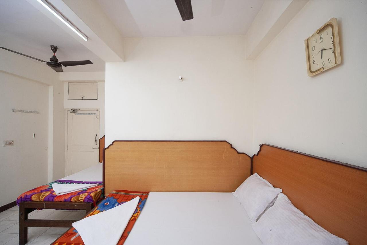 Spot On 38565 Hotel Surya Thiruvengadam St Chennai Dış mekan fotoğraf